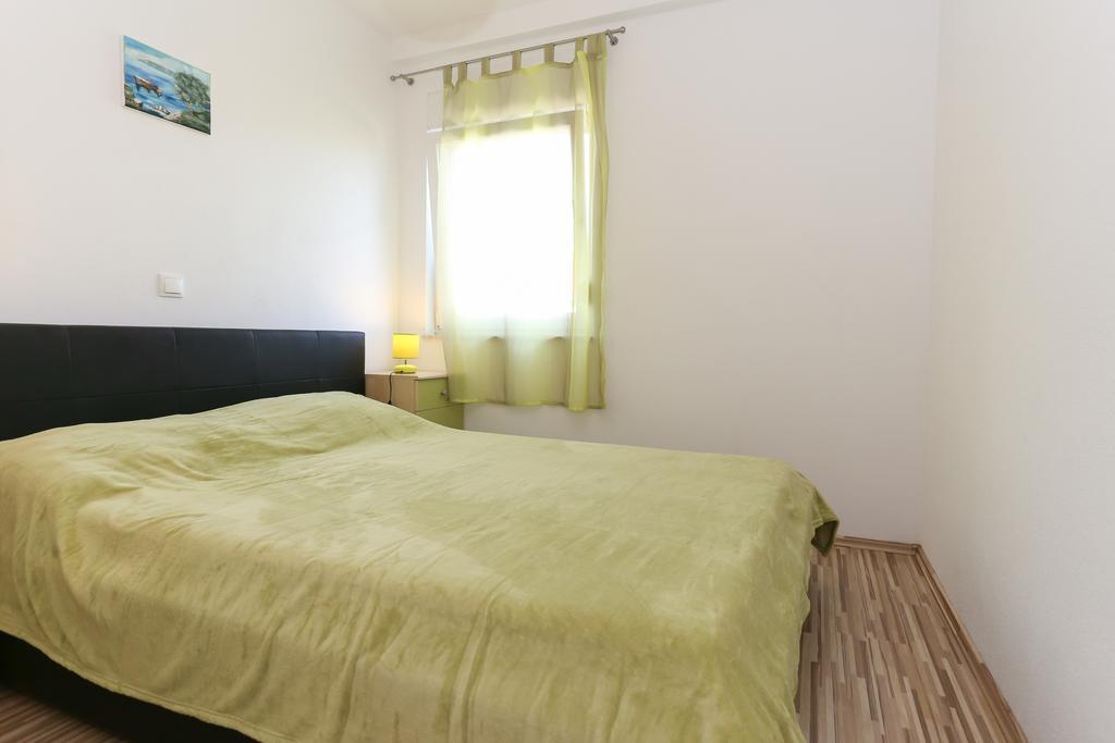 Apartments Ivan Trogir Exterior foto